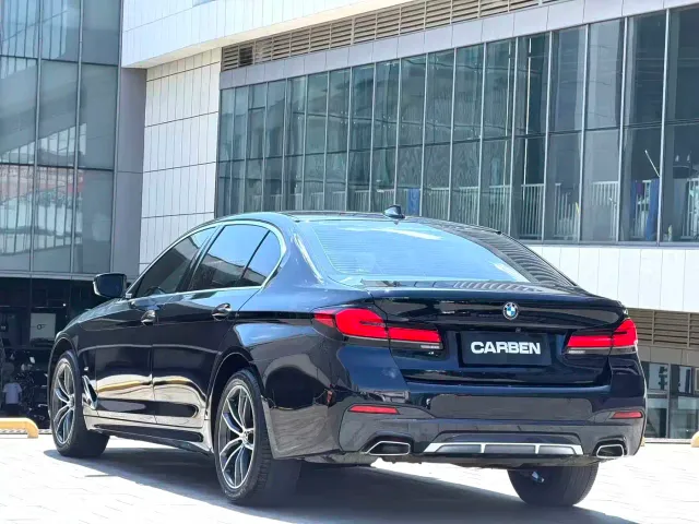 BMW 5 Series — Фото автомобиля 12