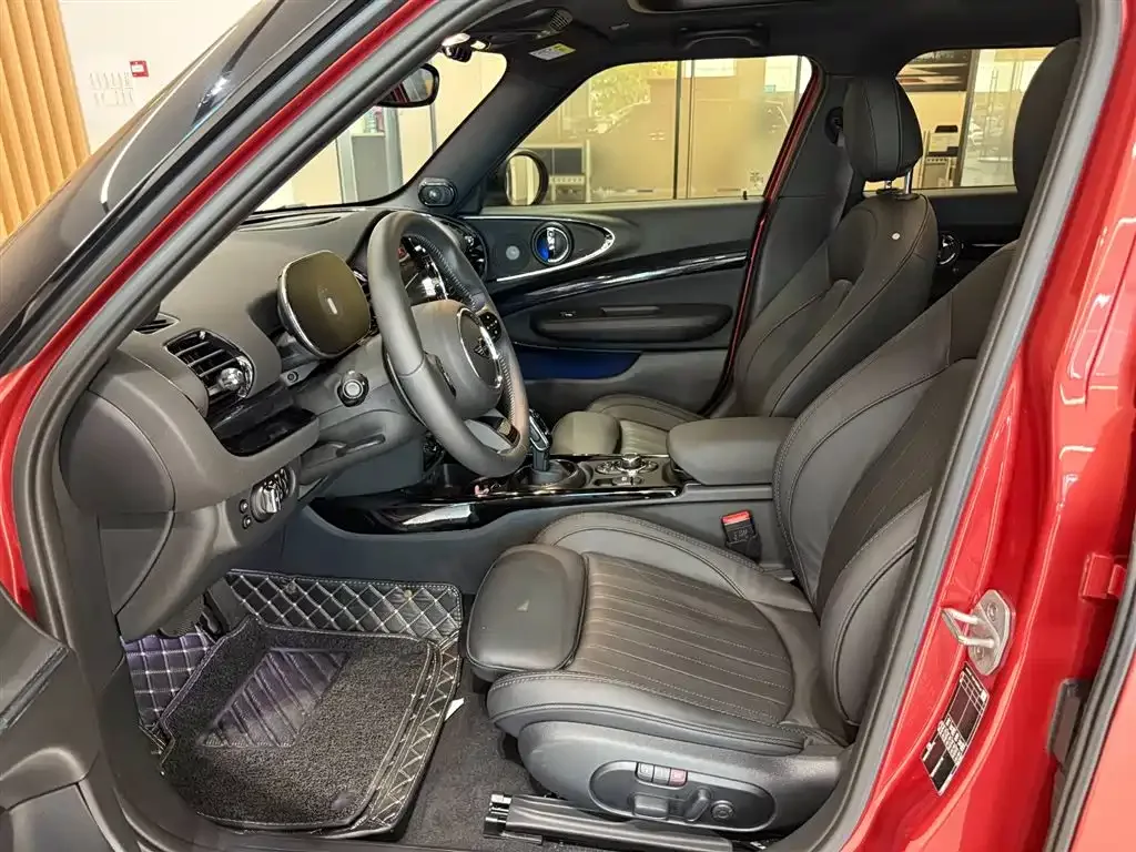 MINI MINI CLUBMAN 2023 Facelift 2.0T COOPER S Connoisseur — Фото автомобиля 11
