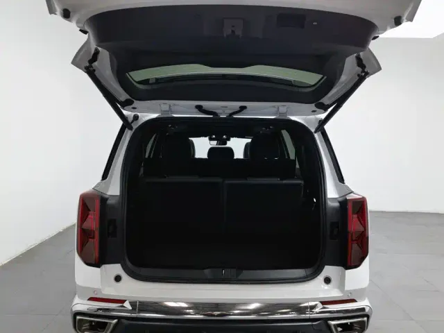 GAC Trumpchi GS8 — Фото автомобиля 16