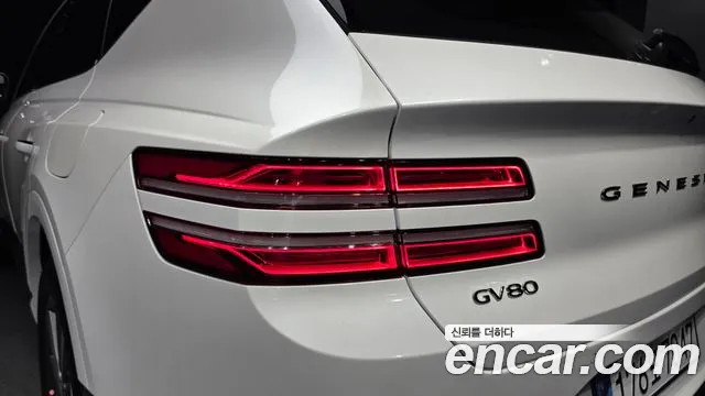 Genesis GV80 — Фото автомобиля 8