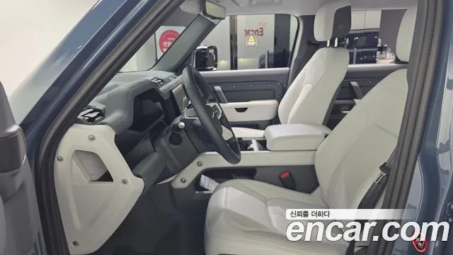 Land Rover Defender L663 — Фото автомобиля 3