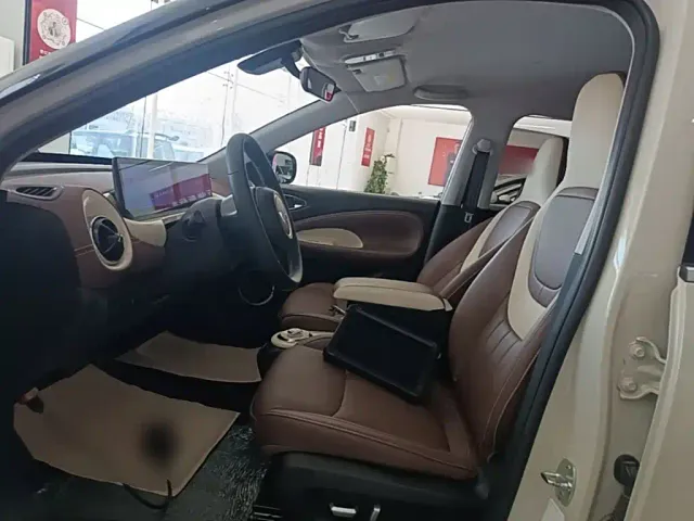 Wuling Bingo — Фото автомобиля 14