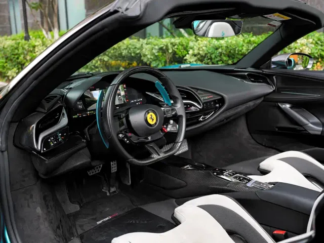 Ferrari SF90 — Фото автомобиля 10