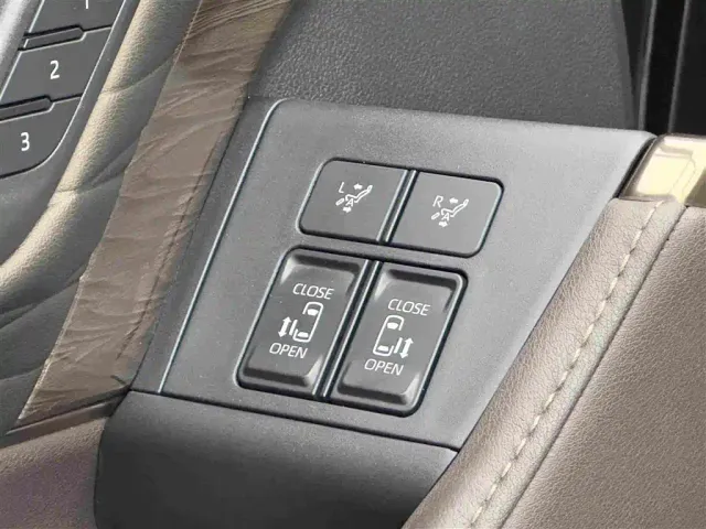 Toyota Vellfire — Фото автомобиля 16