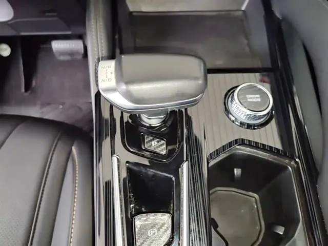 Geely Xingyue L — Фото автомобиля 13