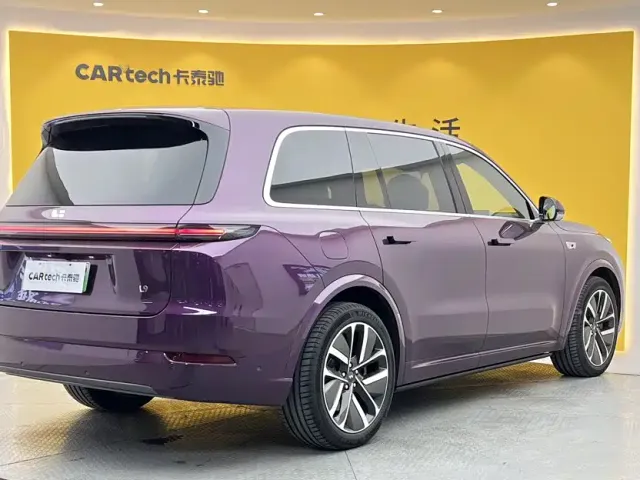 Li Auto L9 — Фото автомобиля 4