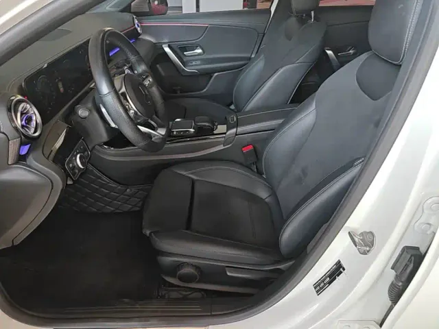 Mercedes-Benz A-Class — Фото автомобиля 14