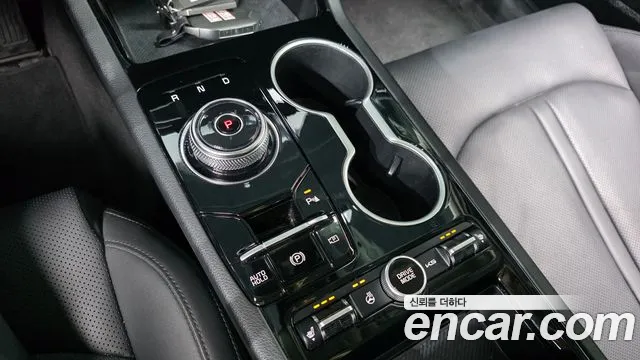 Kia K5 Новый K5 3 поколение 2.0 LPi(Для проката) — Фото автомобиля 9