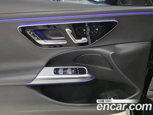 Mercedes-Benz E-Class W214 — Фото автомобиля 13