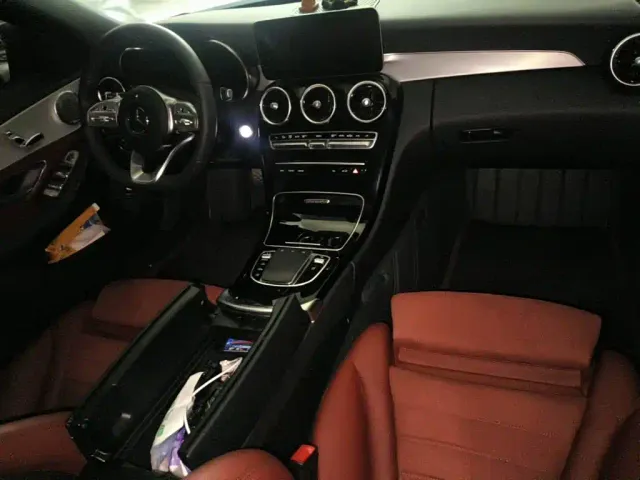 Mercedes-Benz C-Class — Фото автомобиля 12
