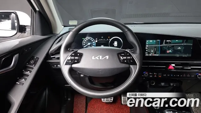 Kia Niro The All New — Фото автомобиля 13