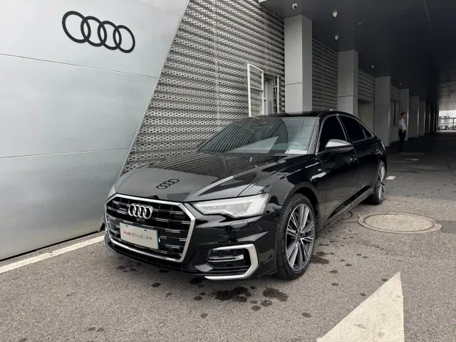 Фотография автомобиля — Audi A6L