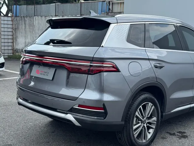 BYD Song Pro — Фото автомобиля 7