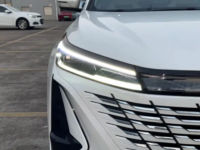 Changan CS75 Plus — Фото автомобиля 3