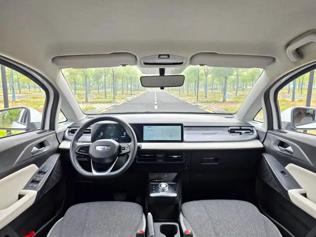 Geely Geometry E Firefly — Фото автомобиля 17