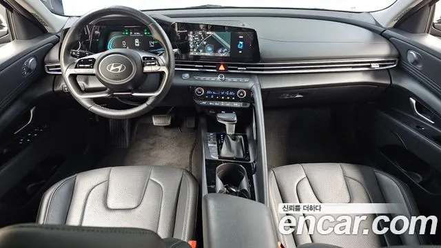 Hyundai Avante CN7 — Фото автомобиля 10