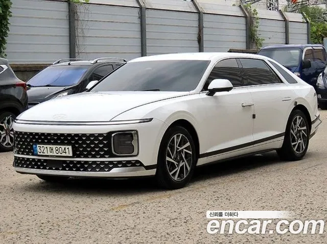 Hyundai Grandeur Grandeur (GN7) 2.5 Бензин 2WD — Фото автомобиля 2