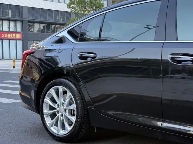 Cadillac CT5 — Фото автомобиля 18