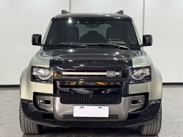Land Rover Defender — Фото автомобиля 3