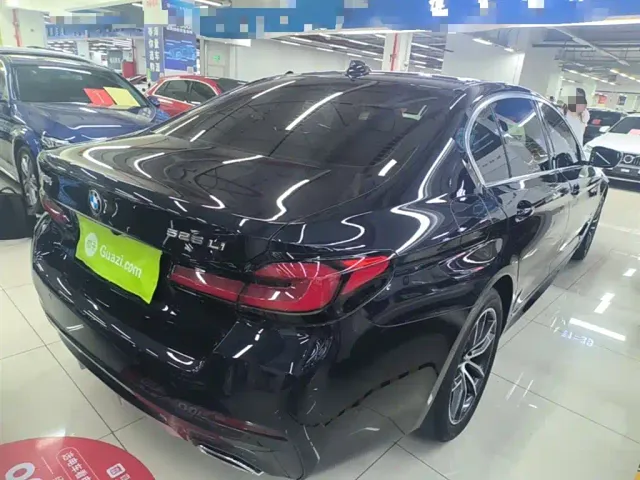BMW 5 Series — Фото автомобиля 6