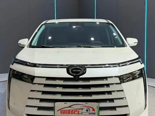 GAC Trumpchi E8 — Фото автомобиля 2