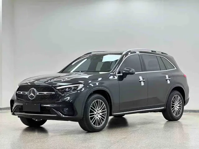Фотография автомобиля — Mercedes-Benz GLC-Class