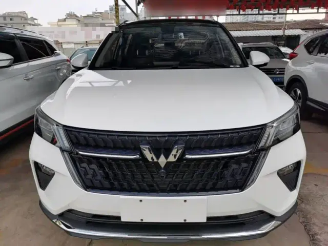 Wuling Asta — Фото автомобиля 2