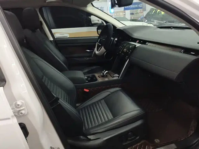 Land Rover Discovery Sport — Фото автомобиля 24