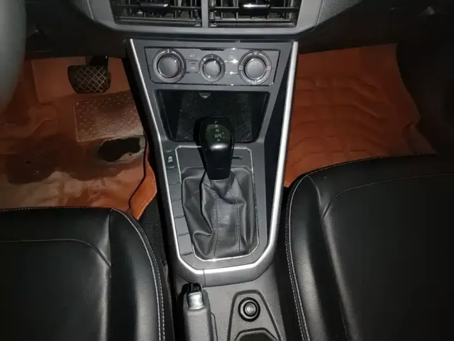 Volkswagen Polo 2023 Plus 1.5L Automatic Panorama Enjoyment Edition — Фото автомобиля 13