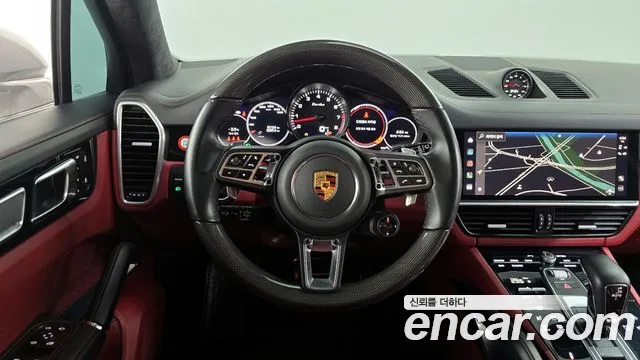 Porsche Cayenne — Фото автомобиля 13