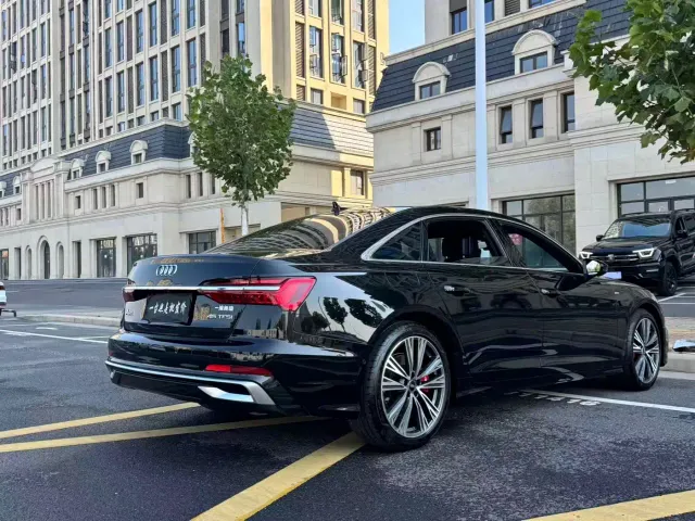 Audi A6L — Фото автомобиля 11