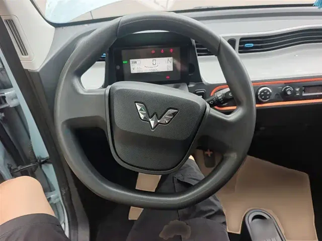 Wuling Hongguang Mini EV — Фото автомобиля 10