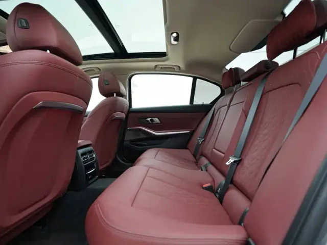 BMW 3 Series — Фото автомобиля 19