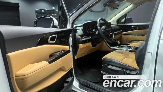 Kia Canival — Фото автомобиля 11
