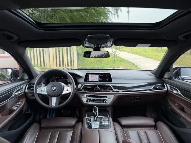 BMW 7 Series — Фото автомобиля 3