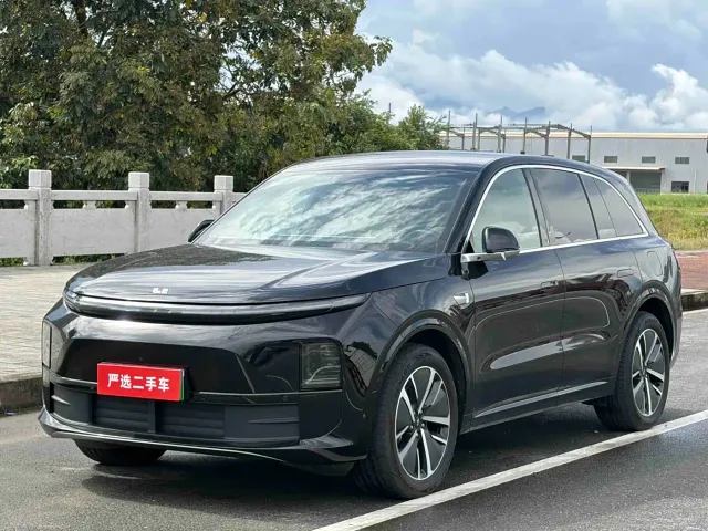 Фотография автомобиля — Li Auto L6