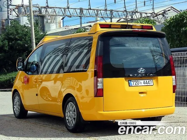 Hyundai Staria Staria L3.5 Школьный автобус — Фото автомобиля 3