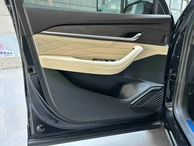 Geely Xingyue L — Фото автомобиля 11
