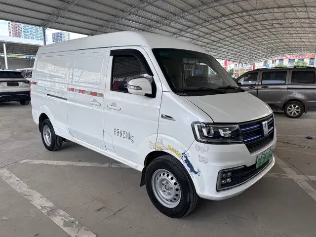 Farizon Yuan Cheng E5 — Фото автомобиля 3