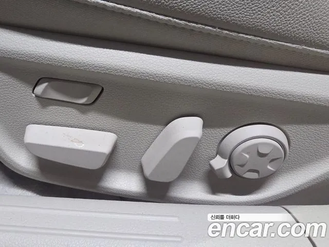 Genesis G70 — Фото автомобиля 13