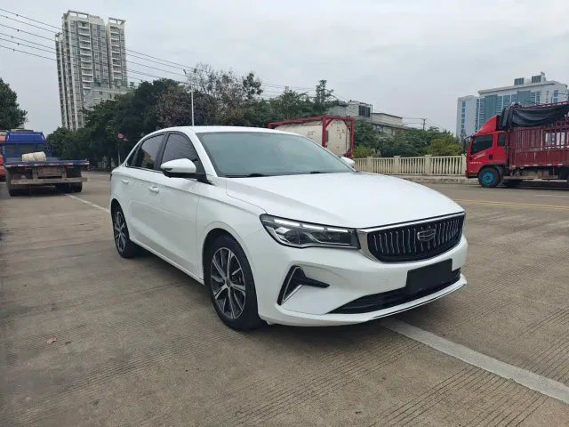 Geely Emgrand — Фото автомобиля 3