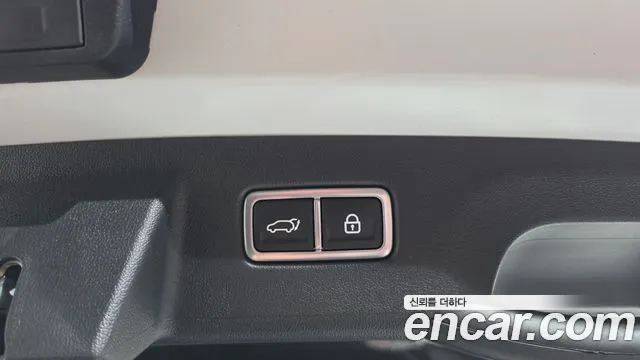 Kia Sorento Sorento 4-е поколение Бензин 2.5T 2WD — Фото автомобиля 18