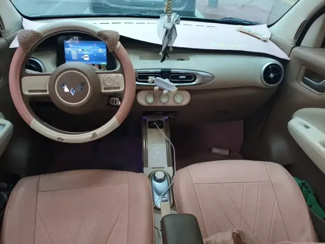 Wuling Hongguang Mini EV — Фото автомобиля 5