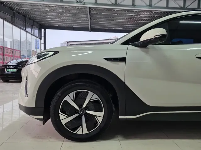 BYD Sealion 05 EV — Фото автомобиля 4