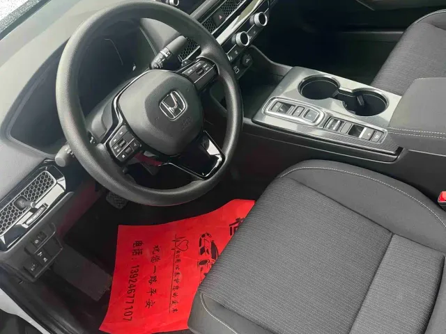Honda Civic — Фото автомобиля 3