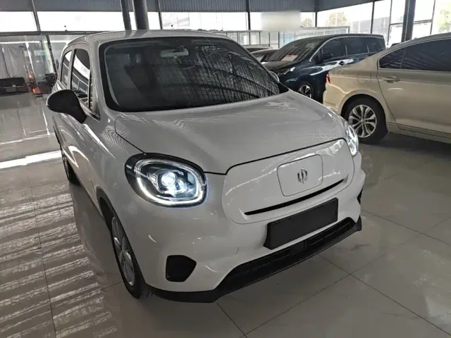 Leapmotor T03 — Фото автомобиля 3