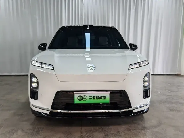 Nio ES8 — Фото автомобиля 2