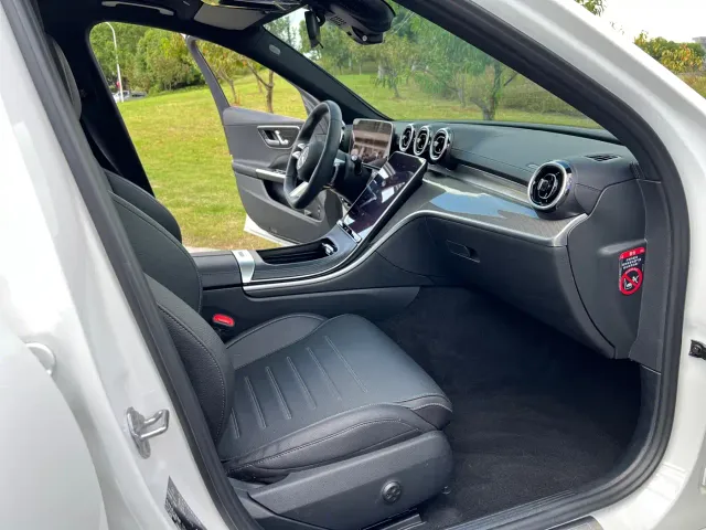 Mercedes-Benz C-Class — Фото автомобиля 12