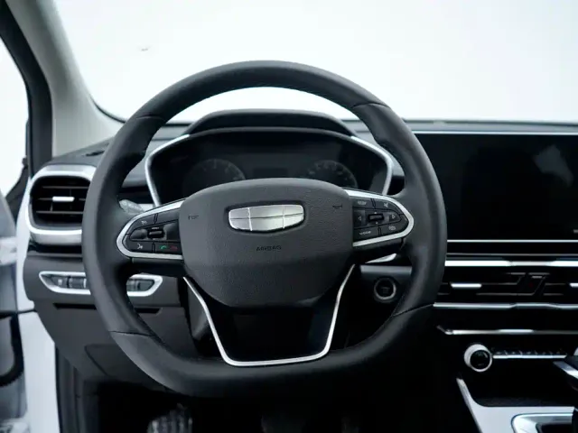 Geely Binyue — Фото автомобиля 16