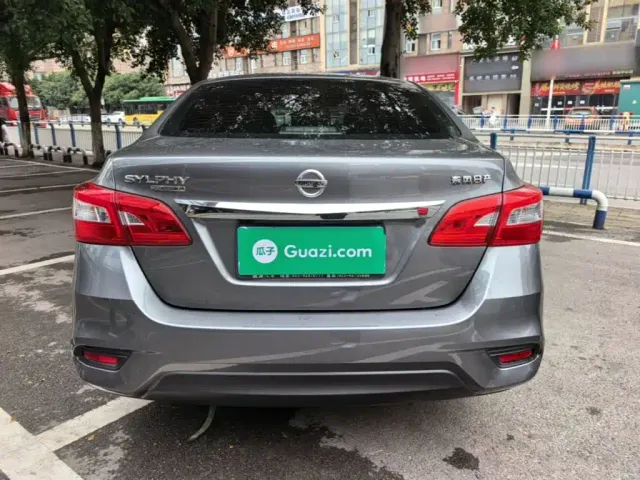 Nissan Sylphy — Фото автомобиля 5